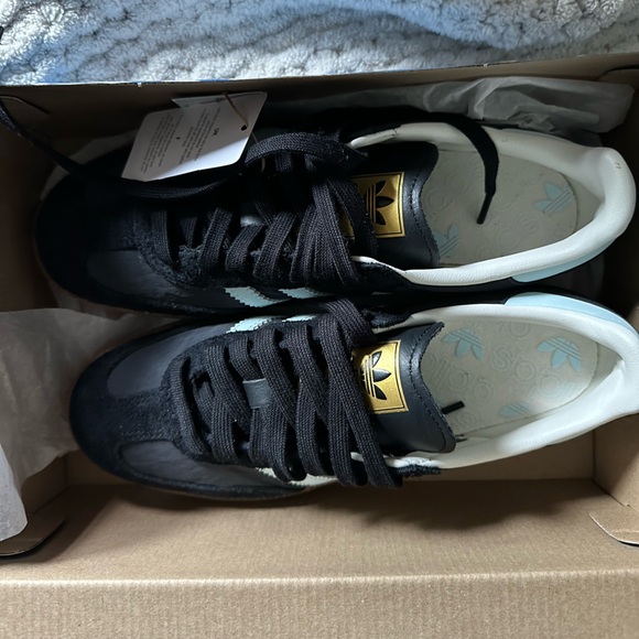 navy sambas nwt - Picture 4 of 4